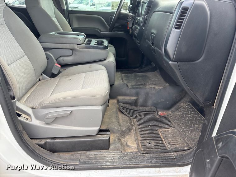 image for item DO5204 2017 Chevrolet Silverado 1500 Crew Cab pickup truck