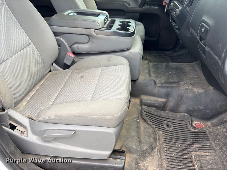 image for item DO5204 2017 Chevrolet Silverado 1500 Crew Cab pickup truck
