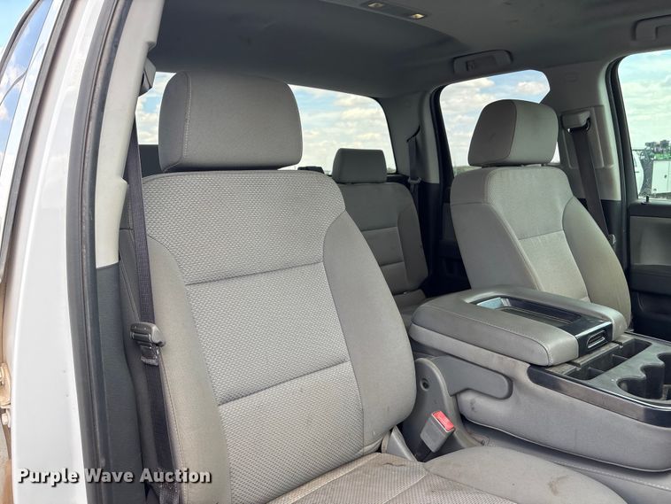 image for item DO5204 2017 Chevrolet Silverado 1500 Crew Cab pickup truck
