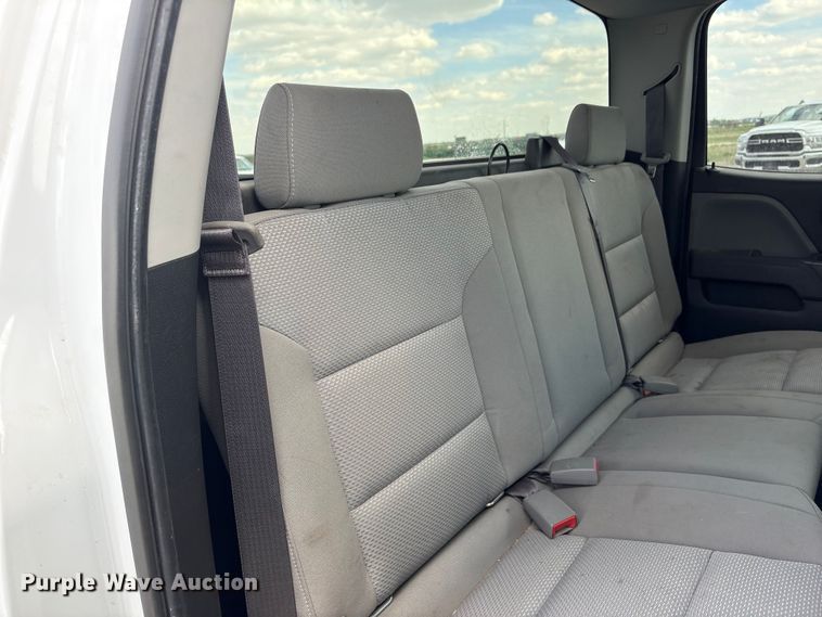 image for item DO5204 2017 Chevrolet Silverado 1500 Crew Cab pickup truck
