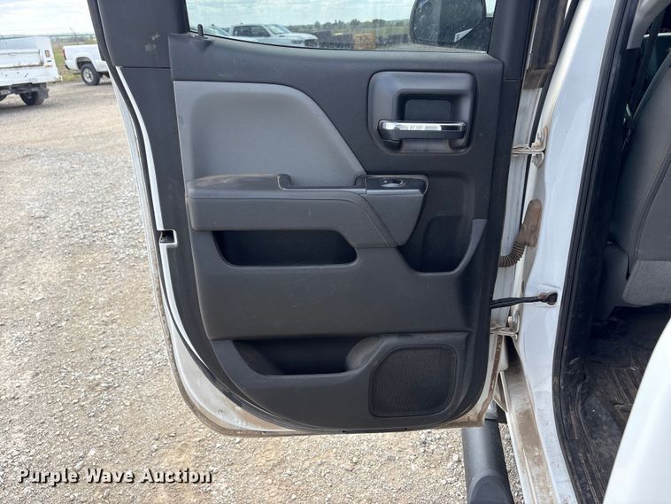image for item DO5204 2017 Chevrolet Silverado 1500 Crew Cab pickup truck