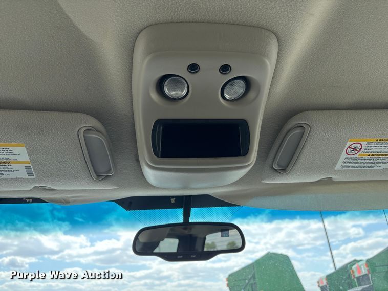 image for item DO5205 2004 Chevrolet Silverado 2500HD Ext. Cab pickup truck