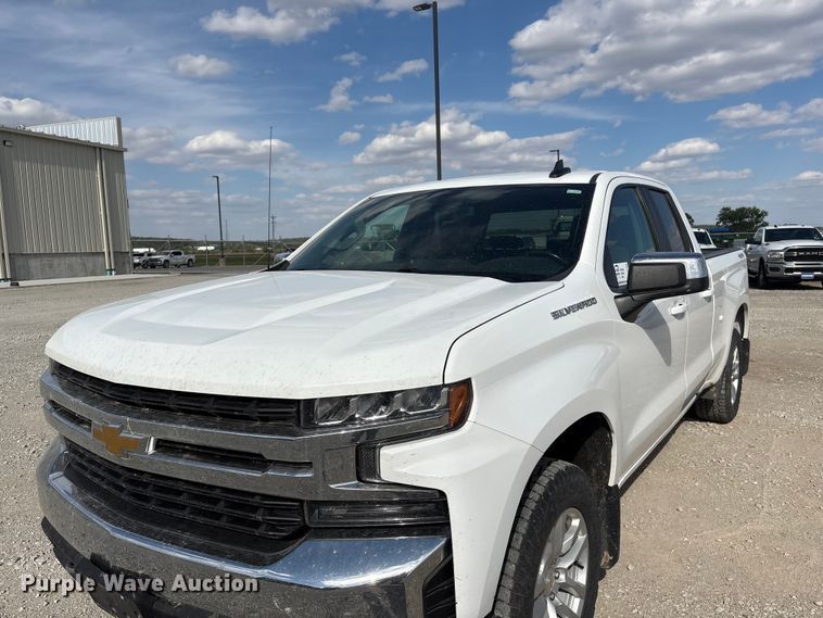 image for item DO5206 2020 Chevrolet Silverado 1500 Crew Cab pickup truck