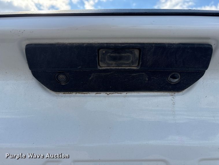 image for item DO5206 2020 Chevrolet Silverado 1500 Crew Cab pickup truck