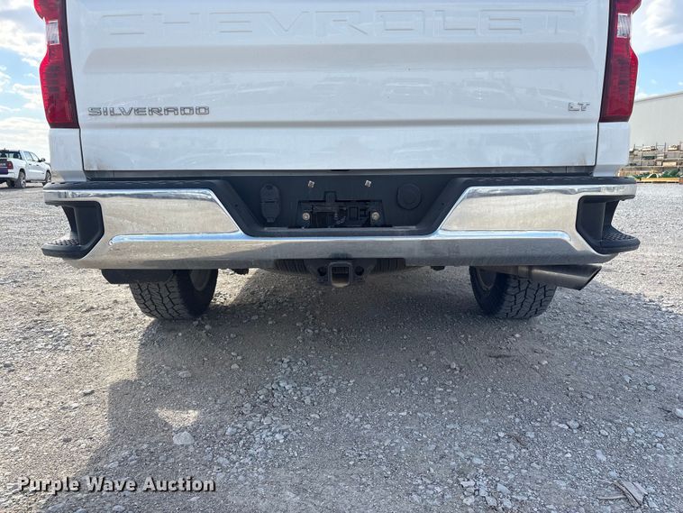 image for item DO5206 2020 Chevrolet Silverado 1500 Crew Cab pickup truck