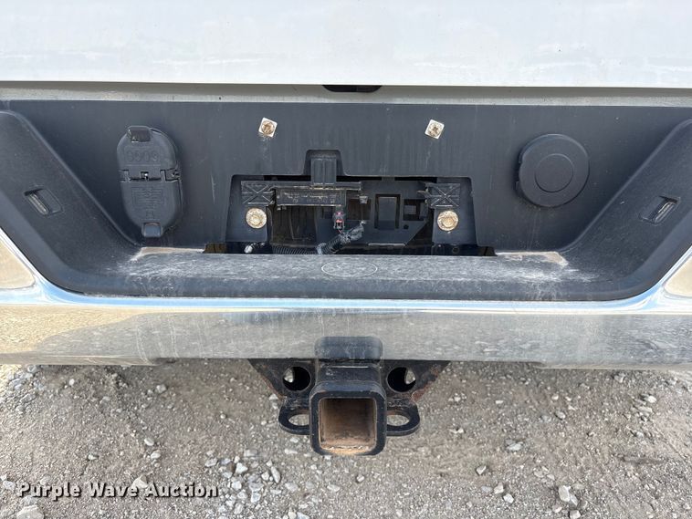 image for item DO5206 2020 Chevrolet Silverado 1500 Crew Cab pickup truck
