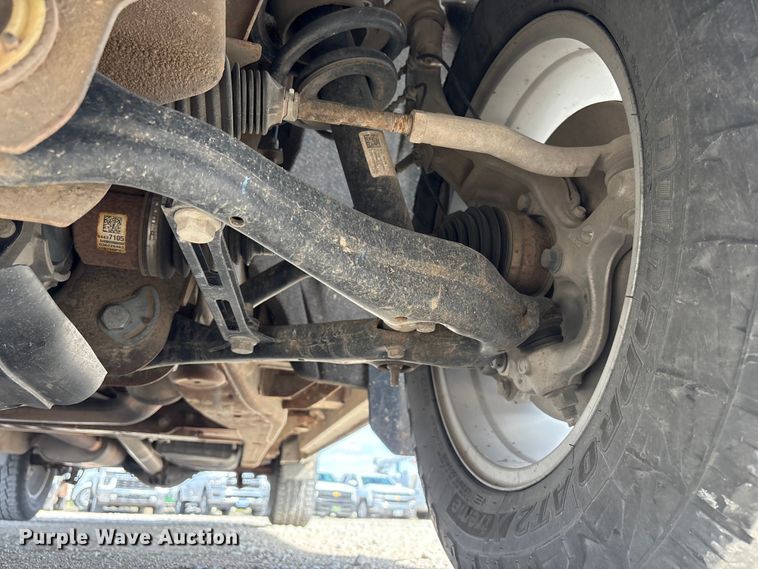image for item DO5206 2020 Chevrolet Silverado 1500 Crew Cab pickup truck