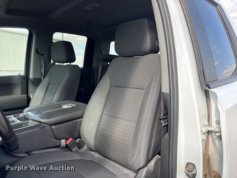 image for item DO5206 2020 Chevrolet Silverado 1500 Crew Cab pickup truck