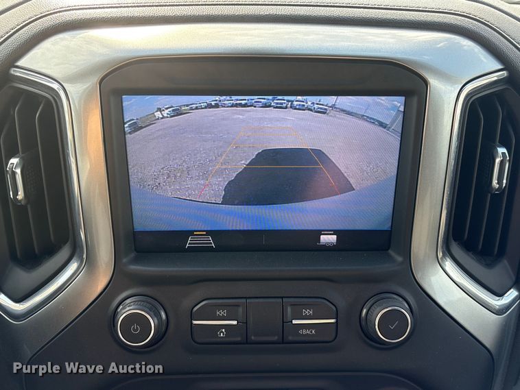 image for item DO5206 2020 Chevrolet Silverado 1500 Crew Cab pickup truck