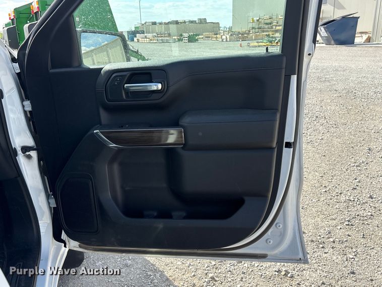 image for item DO5206 2020 Chevrolet Silverado 1500 Crew Cab pickup truck
