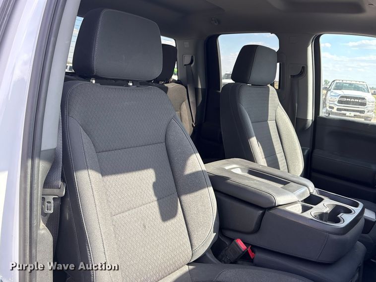 image for item DO5206 2020 Chevrolet Silverado 1500 Crew Cab pickup truck