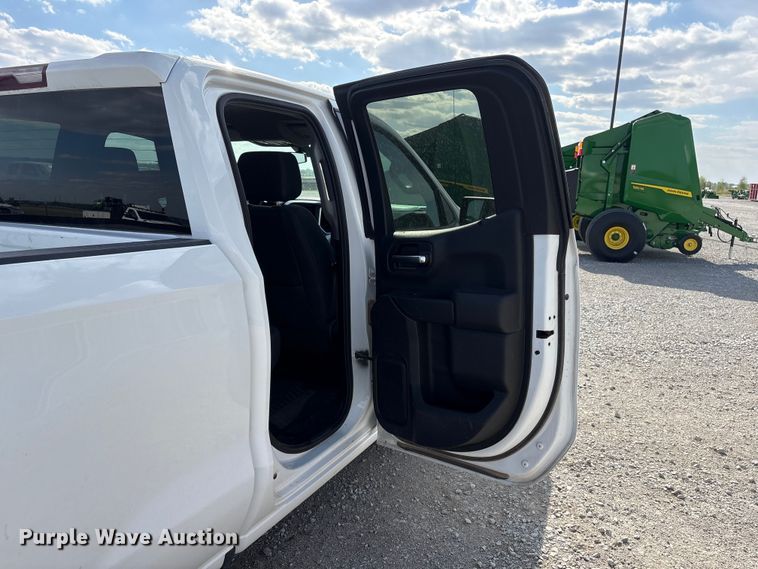 image for item DO5206 2020 Chevrolet Silverado 1500 Crew Cab pickup truck