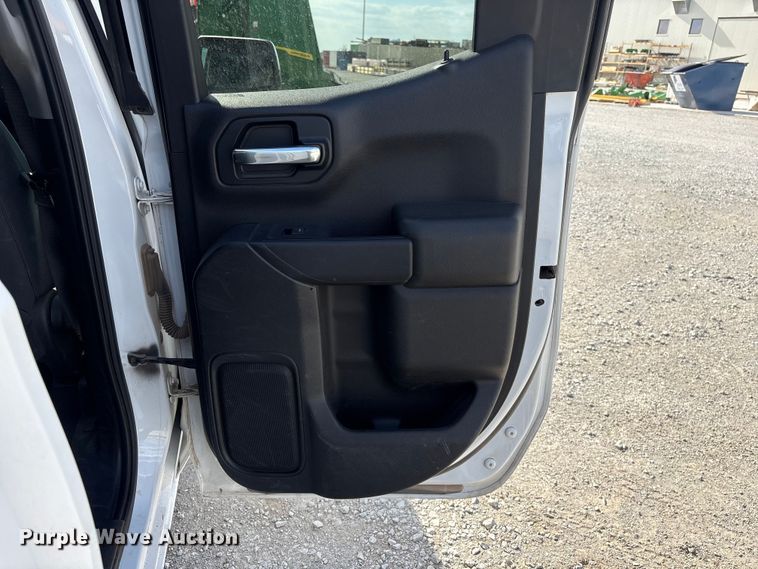 image for item DO5206 2020 Chevrolet Silverado 1500 Crew Cab pickup truck