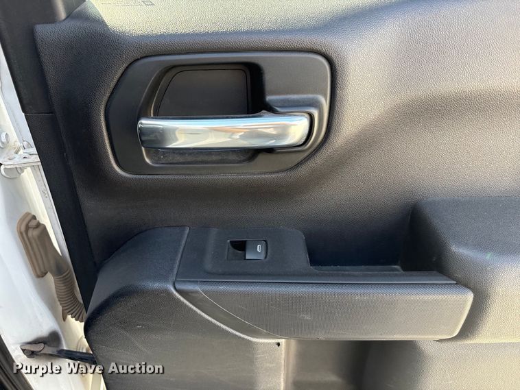 image for item DO5206 2020 Chevrolet Silverado 1500 Crew Cab pickup truck