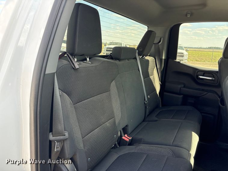 image for item DO5206 2020 Chevrolet Silverado 1500 Crew Cab pickup truck