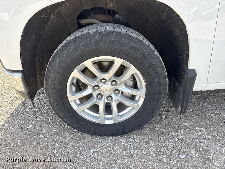 image for item DO5206 2020 Chevrolet Silverado 1500 Crew Cab pickup truck