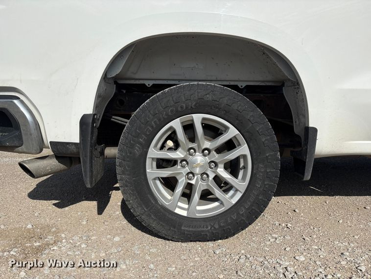 image for item DO5206 2020 Chevrolet Silverado 1500 Crew Cab pickup truck