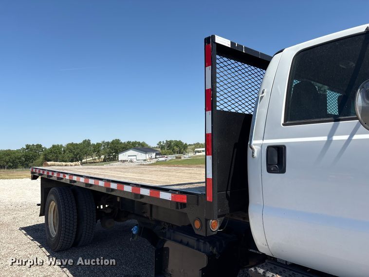 image for item DO5209 2015 Ford F650 flatbed truck