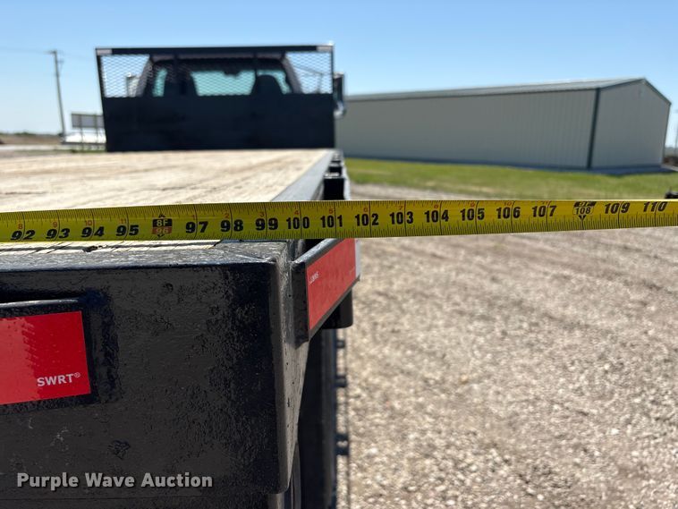 image for item DO5209 2015 Ford F650 flatbed truck