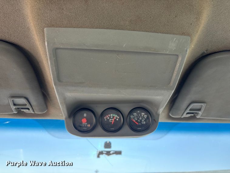 image for item DO5209 2015 Ford F650 flatbed truck