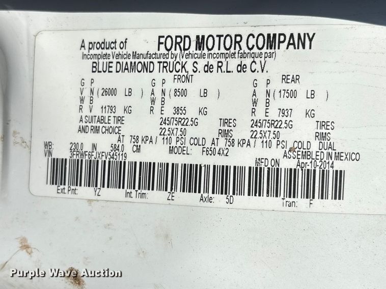 image for item DO5209 2015 Ford F650 flatbed truck