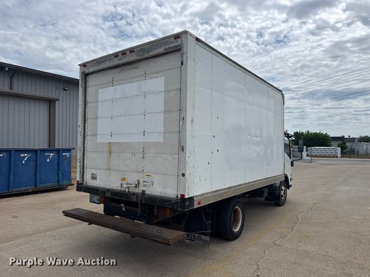 image for item DO8519 2016 Chevrolet 3500 box truck