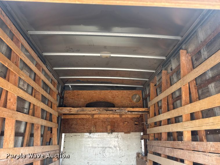 image for item DO8519 2016 Chevrolet 3500 box truck