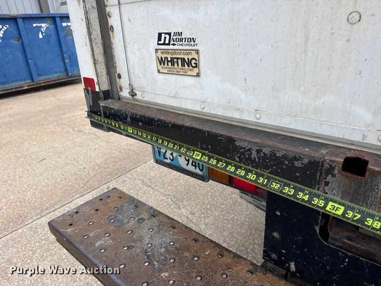 image for item DO8519 2016 Chevrolet 3500 box truck