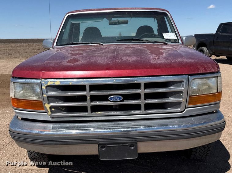 image for item DS6825 1996 Ford F150 pickup truck