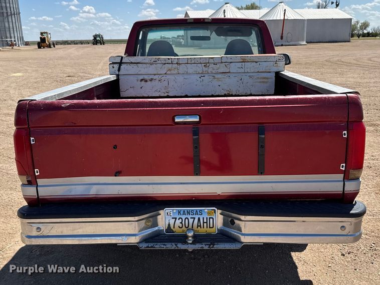 image for item DS6825 1996 Ford F150 pickup truck