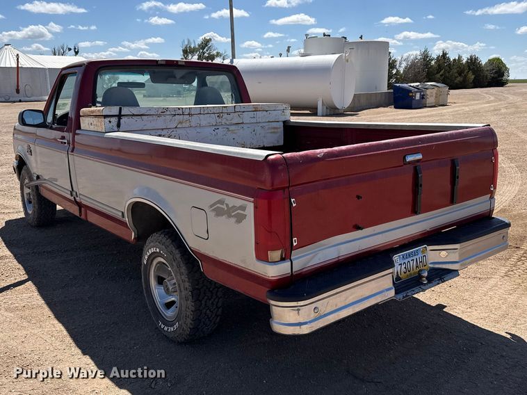 image for item DS6825 1996 Ford F150 pickup truck