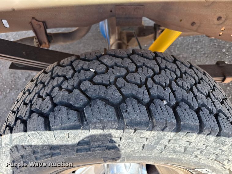 image for item DS6825 1996 Ford F150 pickup truck