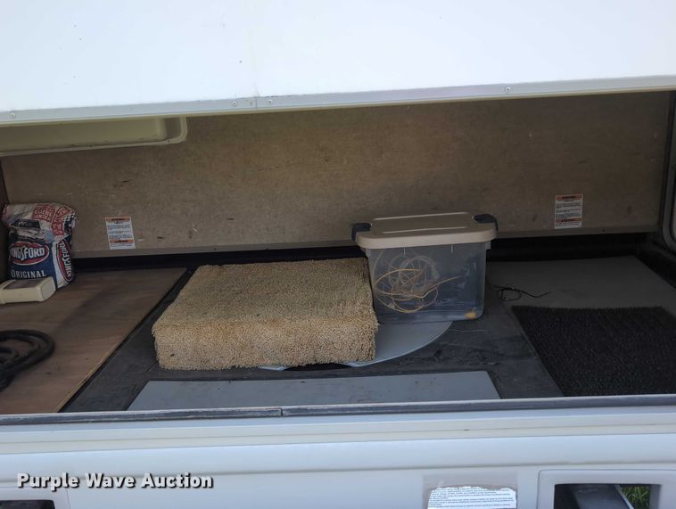 image for item DT1756 2013 Ford F450 RV