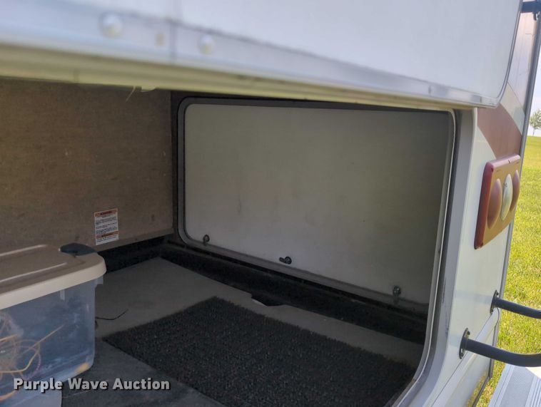 image for item DT1756 2013 Ford F450 RV