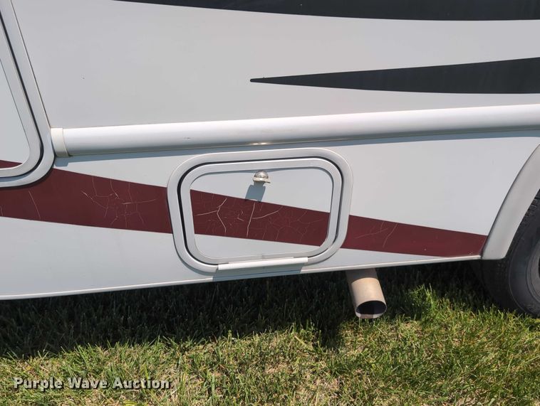 image for item DT1756 2013 Ford F450 RV