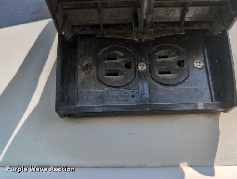 image for item DT1756 2013 Ford F450 RV