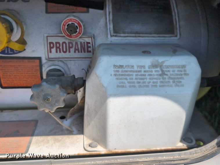 image for item DT1756 2013 Ford F450 RV