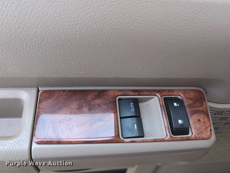 image for item DT1756 2013 Ford F450 RV