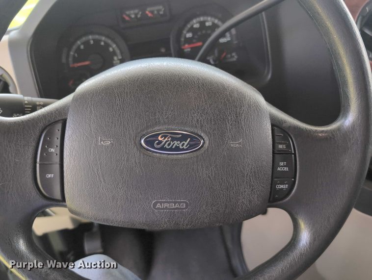 image for item DT1756 2013 Ford F450 RV