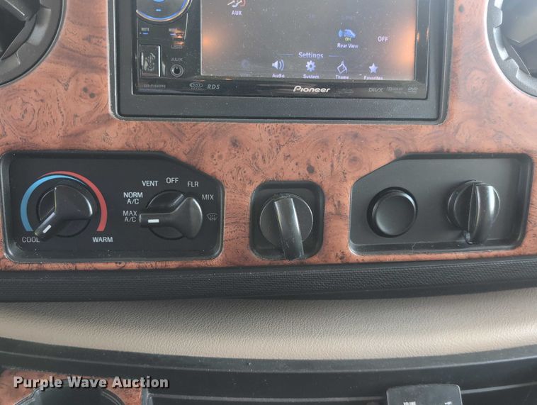image for item DT1756 2013 Ford F450 RV