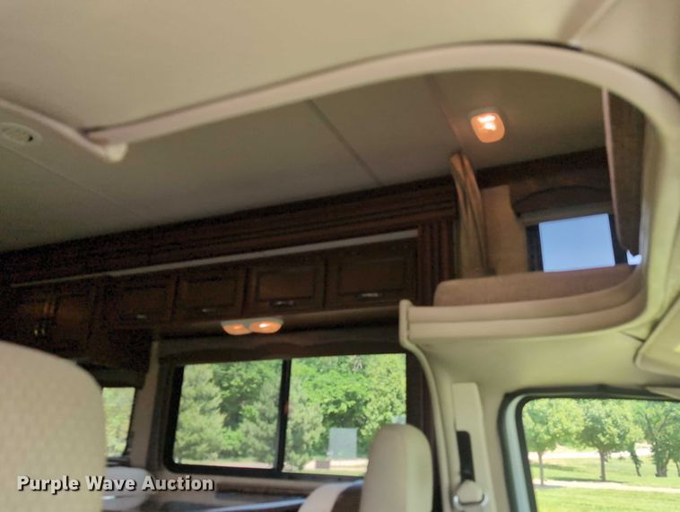image for item DT1756 2013 Ford F450 RV