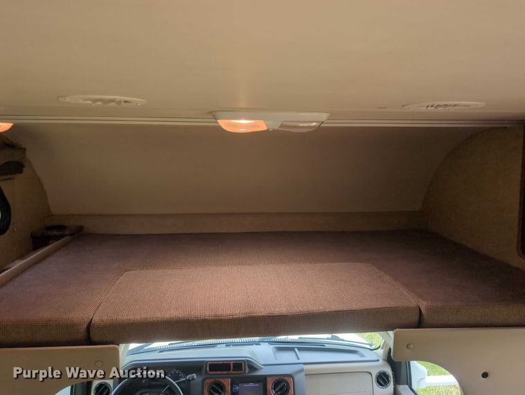 image for item DT1756 2013 Ford F450 RV