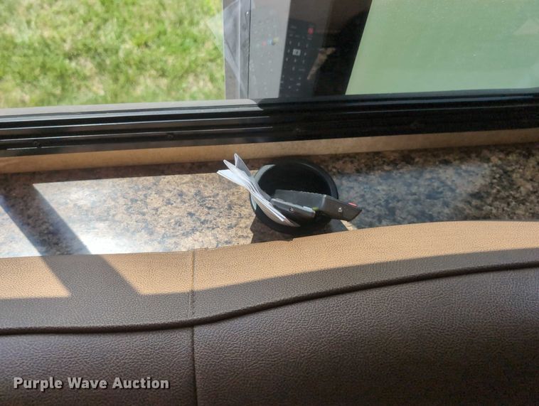 image for item DT1756 2013 Ford F450 RV