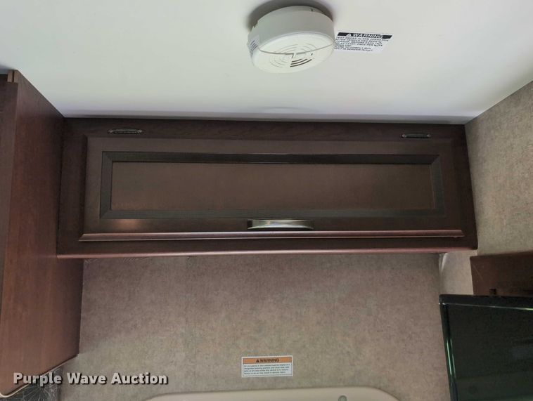 image for item DT1756 2013 Ford F450 RV