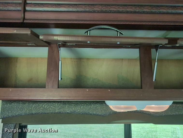 image for item DT1756 2013 Ford F450 RV