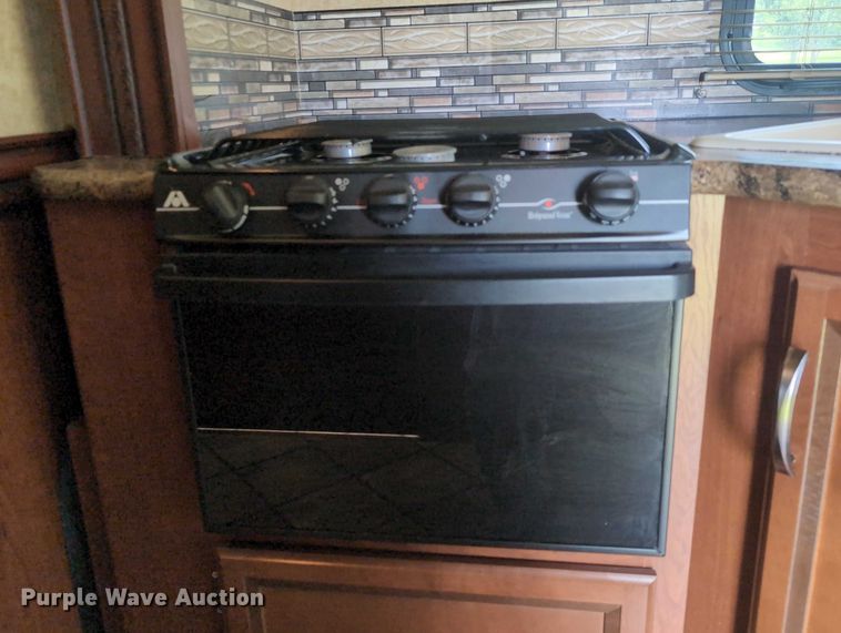 image for item DT1756 2013 Ford F450 RV