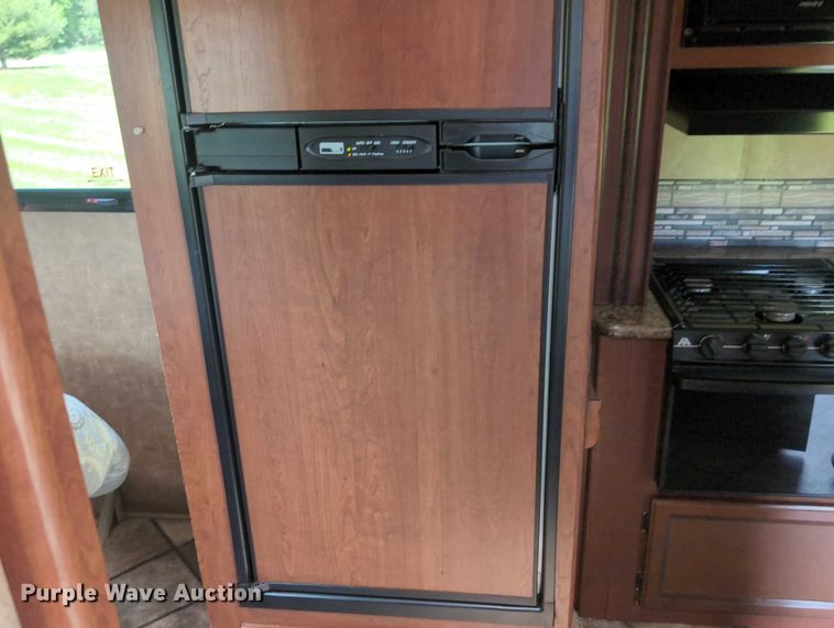 image for item DT1756 2013 Ford F450 RV