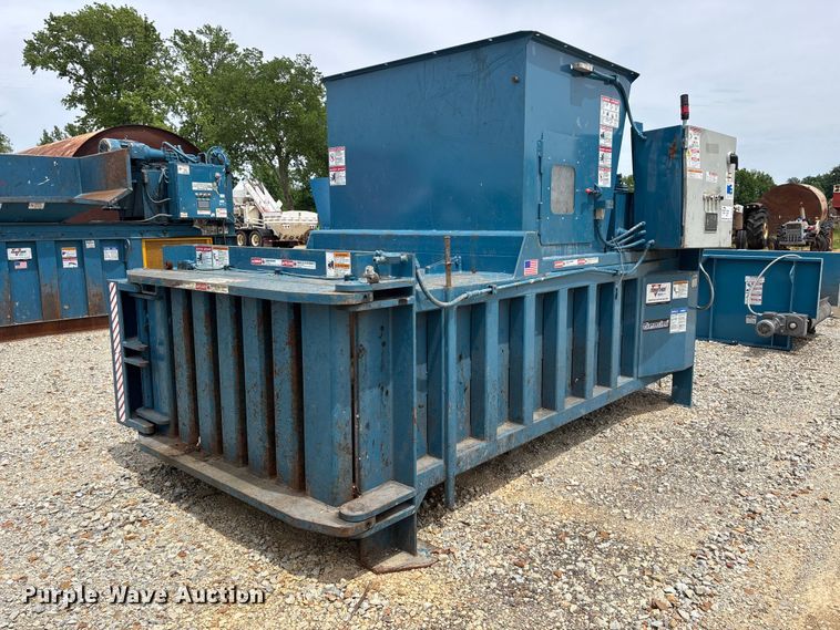 image for item DV4251 Marathon baler