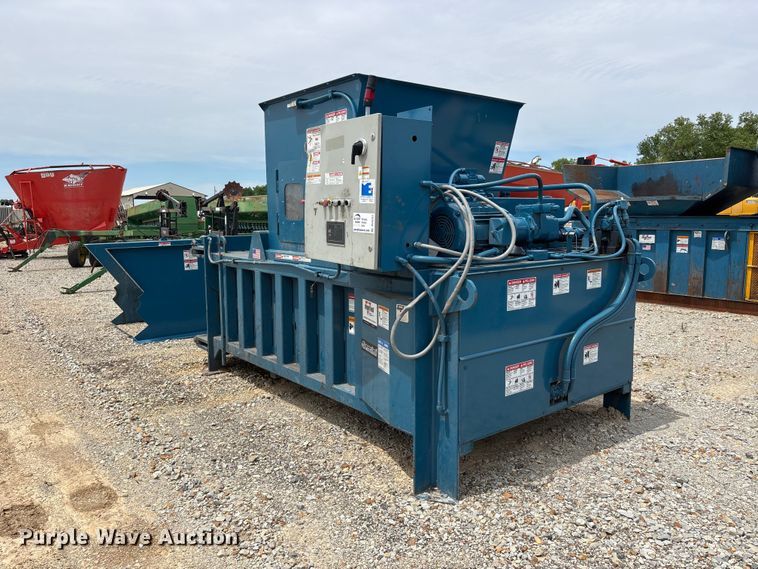 image for item DV4251 Marathon baler