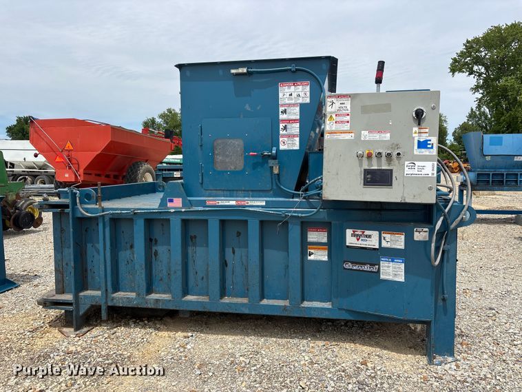 image for item DV4251 Marathon baler